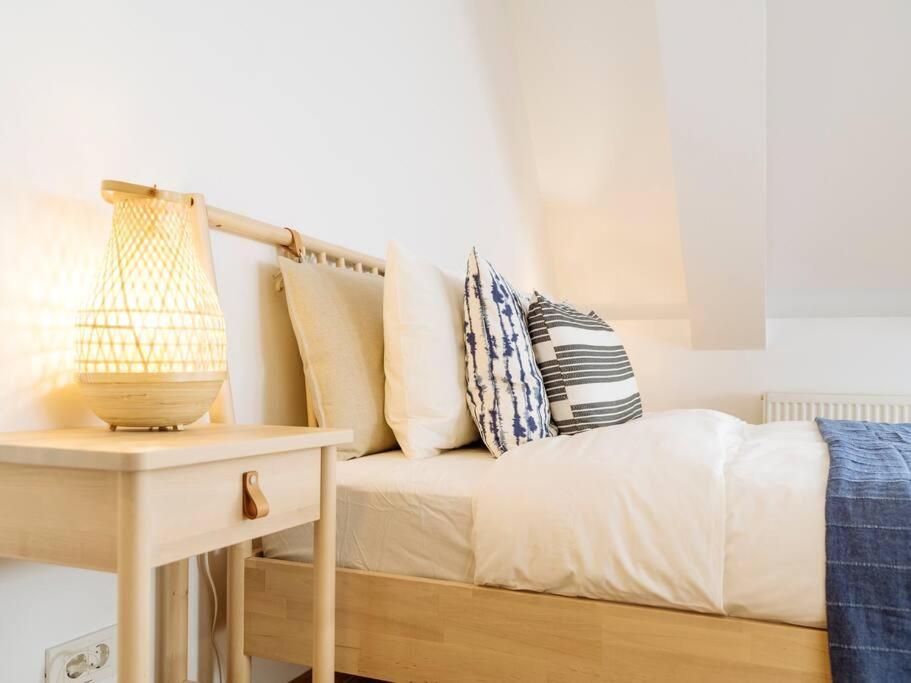 Vivando - Cosy Double Studio B + Parking * Bucarest